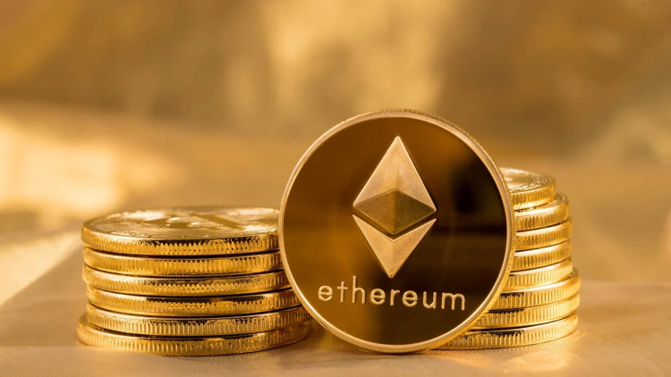 Ethereum Tăng Vọt 10%—Liệu Mùa Altcoin Sắp Bùng Nổ?